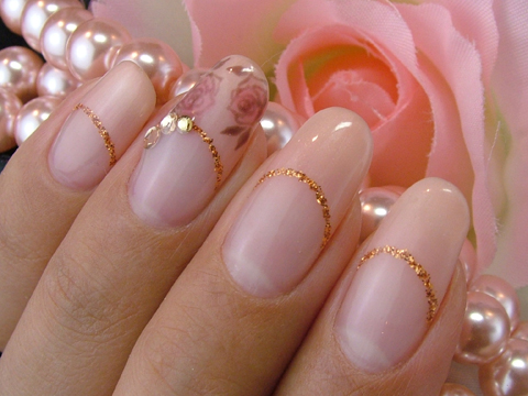 201102nail1