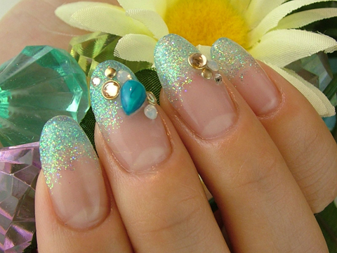 201107nail1