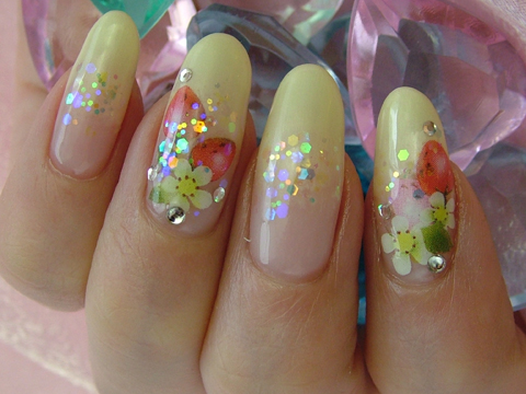 201204nail1