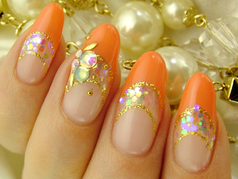 201208nail1