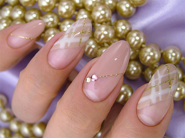 201312nail1